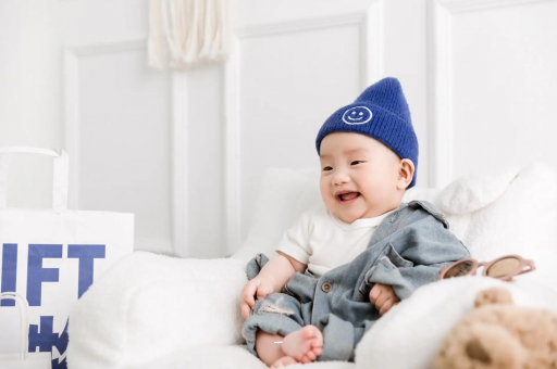 张掖宝宝眼睛红红的 张掖宝宝眼睛红红的